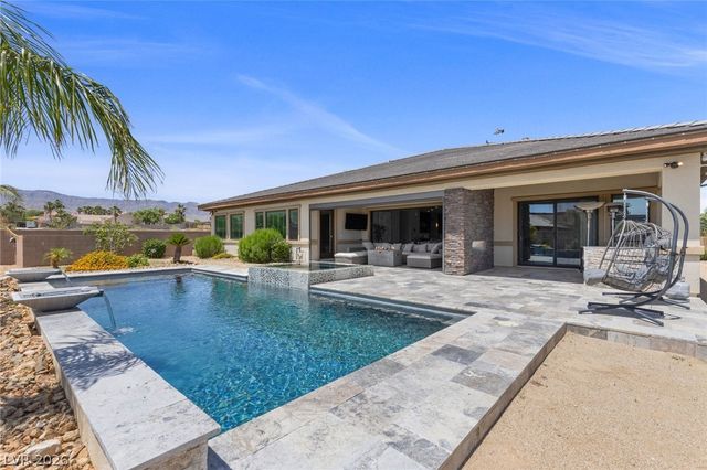 9841 West El Campo Grande Avenue, Las Vegas, NV 89149