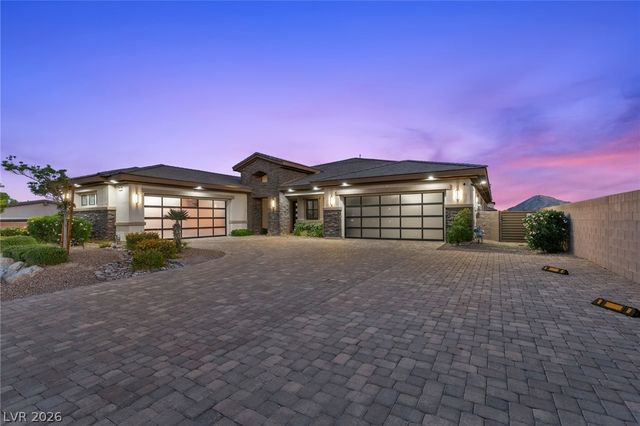 9841 West El Campo Grande Avenue, Las Vegas, NV 89149