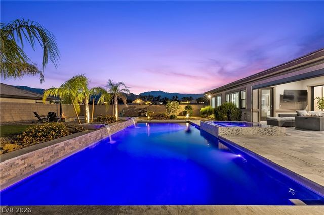 9841 West El Campo Grande Avenue, Las Vegas, NV 89149