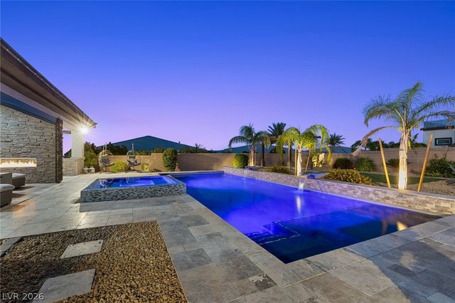 9841 West El Campo Grande Avenue, Las Vegas, NV 89149