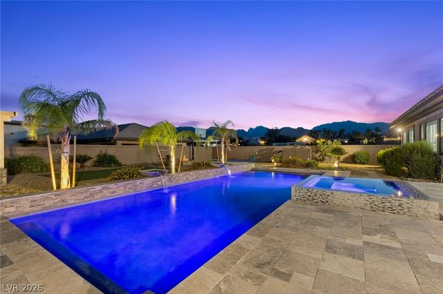 9841 West El Campo Grande Avenue, Las Vegas, NV 89149