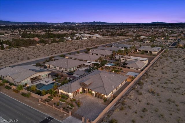 9841 West El Campo Grande Avenue, Las Vegas, NV 89149