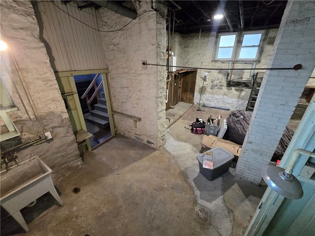 2914 Voelkel Ave 2, Dormont, PA 15216