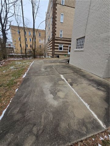 2914 Voelkel Ave 2, Dormont, PA 15216