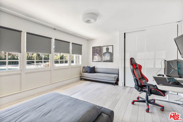 19630 Rosita Street, Tarzana (los Angeles), CA 91356