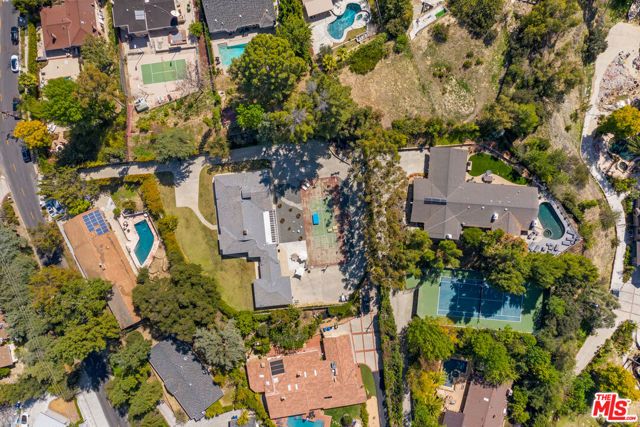 19630 Rosita Street, Tarzana (los Angeles), CA 91356