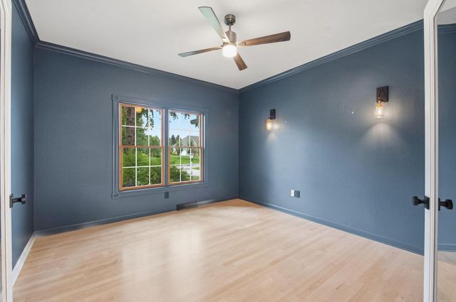 N64W38481 S Woodlake CIRCLE, Oconomowoc, WI 53066