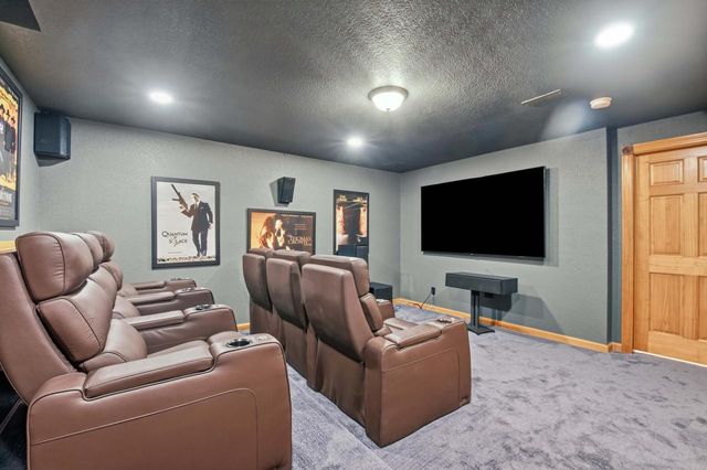 N64W38481 S Woodlake CIRCLE, Oconomowoc, WI 53066