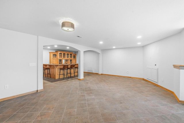 N64W38481 S Woodlake CIRCLE, Oconomowoc, WI 53066