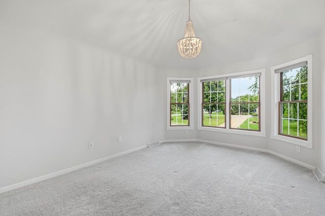 N64W38481 S Woodlake CIRCLE, Oconomowoc, WI 53066