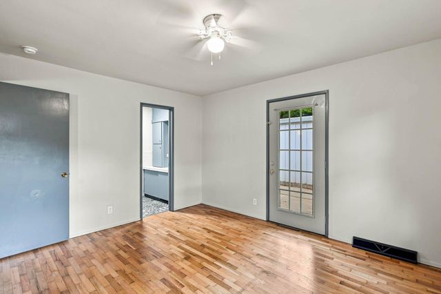 746 N Oak Grove Avenue, Springfield, MO 65802
