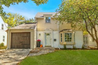 4750 N Ardmore AVENUE, Whitefish Bay, WI 53211