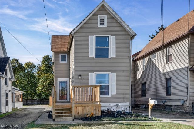 366 Oberlin Avenue, Lorain, OH 44052