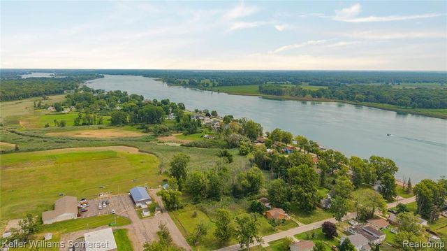 259 William Street, Harsens Island, MI 48028
