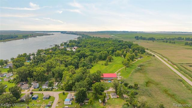 259 William Street, Harsens Island, MI 48028