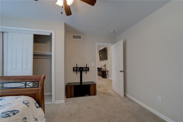 11424 Palmer Avenue, Kansas City, MO 64134