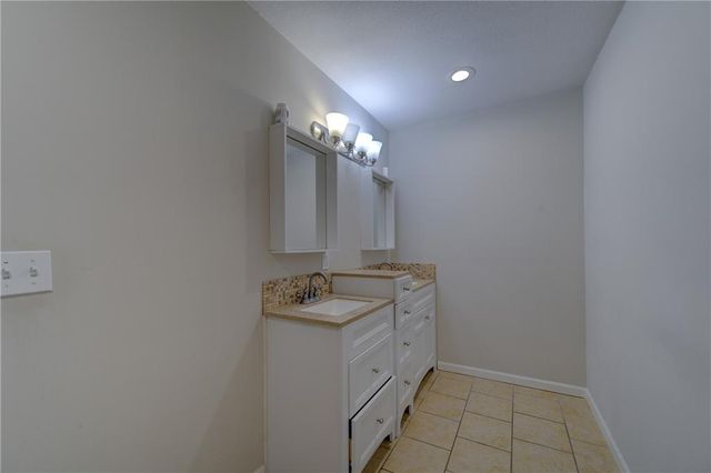 11424 Palmer Avenue, Kansas City, MO 64134