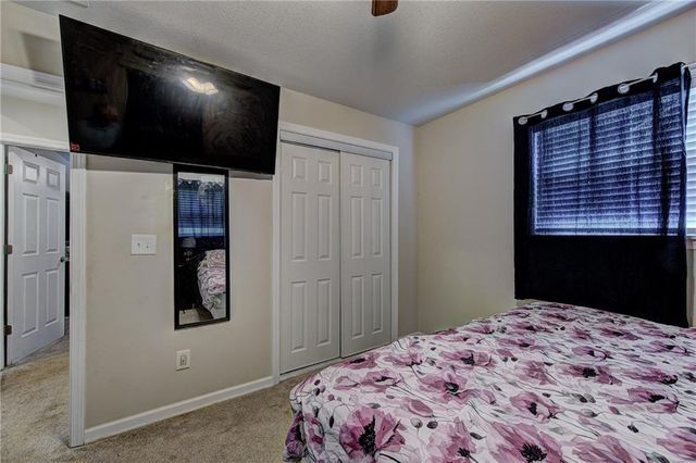 11424 Palmer Avenue, Kansas City, MO 64134