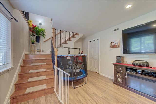 11424 Palmer Avenue, Kansas City, MO 64134