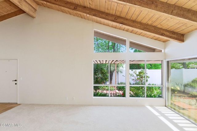 1082 Barrow Court, Westlake Village, CA 91361