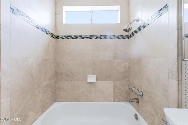 1082 Barrow Court, Westlake Village, CA 91361