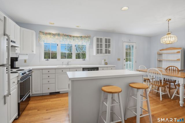 17 Minor Road, Wolcott, CT 06716