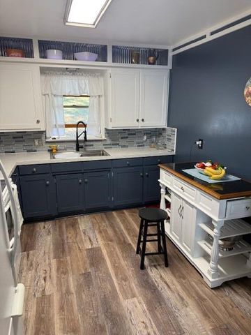 916 Nature Lane, Montgomery, MI 49255