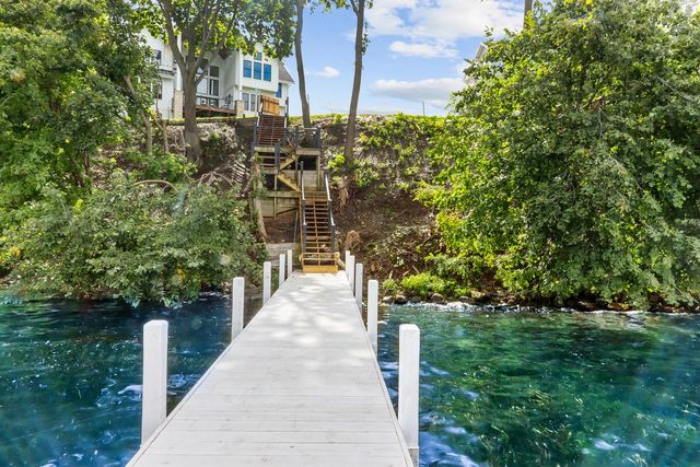 N2017 S Lakeshore DRIVE, Lake Geneva, WI 53147