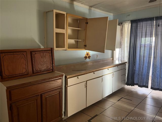 826 N H. Street, Muskogee, OK 74403