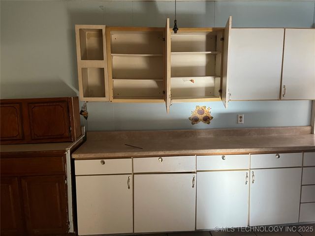 826 N H. Street, Muskogee, OK 74403