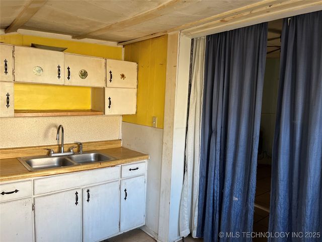 826 N H. Street, Muskogee, OK 74403