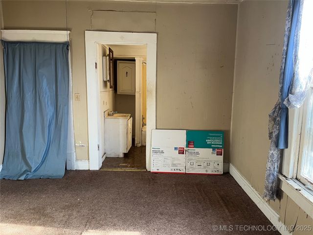 826 N H. Street, Muskogee, OK 74403