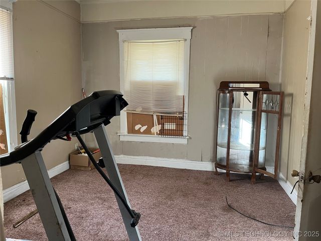 826 N H. Street, Muskogee, OK 74403