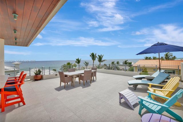 305 Oak Street, Hollywood, FL 33019