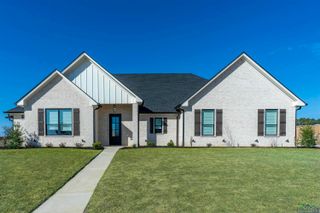 150 Sweet Pea Ln, Hallsville, TX 75650