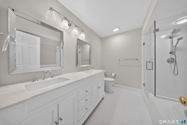 180 Turn Of River Road 10D, Stamford, CT 06905