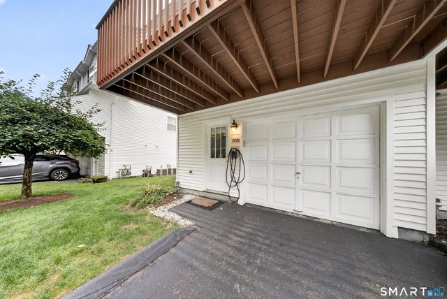 180 Turn Of River Road 10D, Stamford, CT 06905