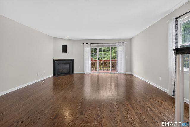 180 Turn Of River Road 10D, Stamford, CT 06905