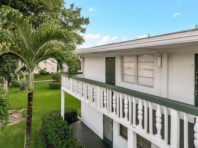 184 Oakridge L 184, Deerfield Beach, FL 33442