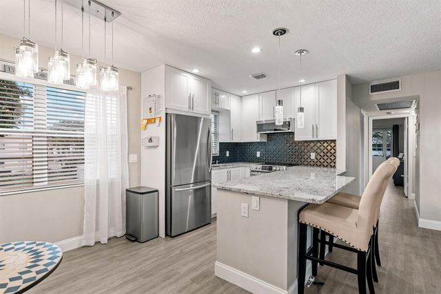 184 Oakridge L 184, Deerfield Beach, FL 33442