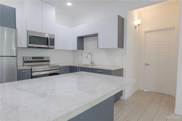 901 E Yuma Avenue 407, Mcallen, TX 78503