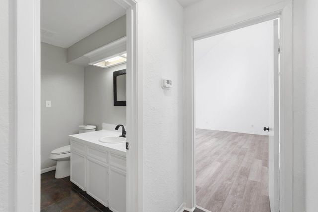 1819 Big Horn Drive, Houston, TX 77090