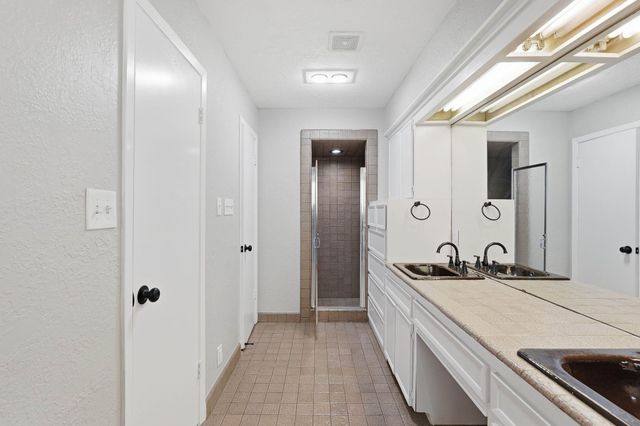 1819 Big Horn Drive, Houston, TX 77090