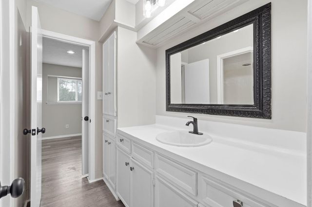 1819 Big Horn Drive, Houston, TX 77090