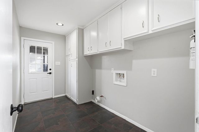 1819 Big Horn Drive, Houston, TX 77090