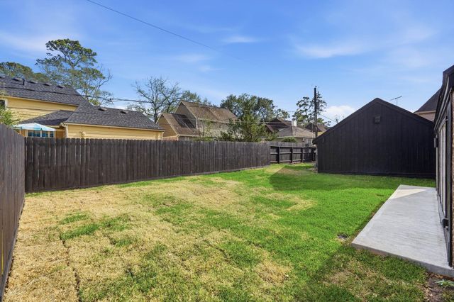 1819 Big Horn Drive, Houston, TX 77090