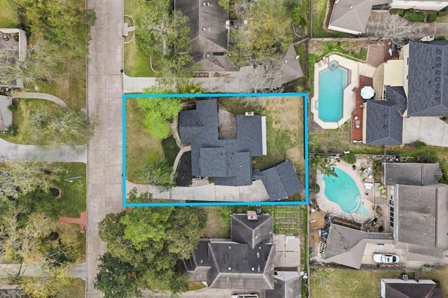 1819 Big Horn Drive, Houston, TX 77090