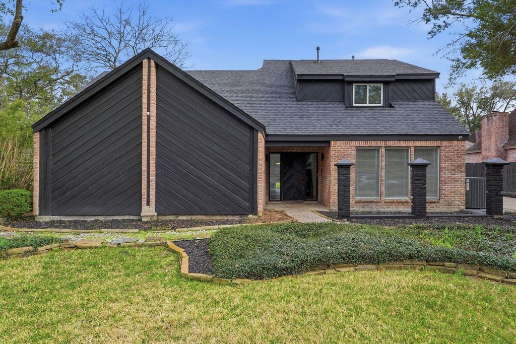 1819 Big Horn Drive, Houston, TX 77090