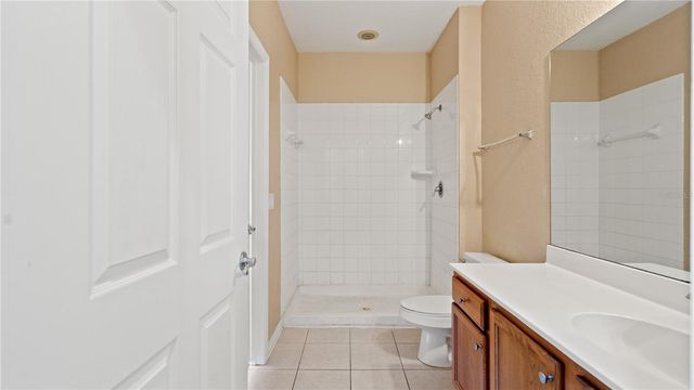 2586 GRAND CENTRAL PARKWAY 3, Orlando, FL 32839