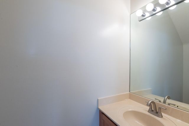 8065 Murano Circle, Palm Beach Gardens, FL 33418